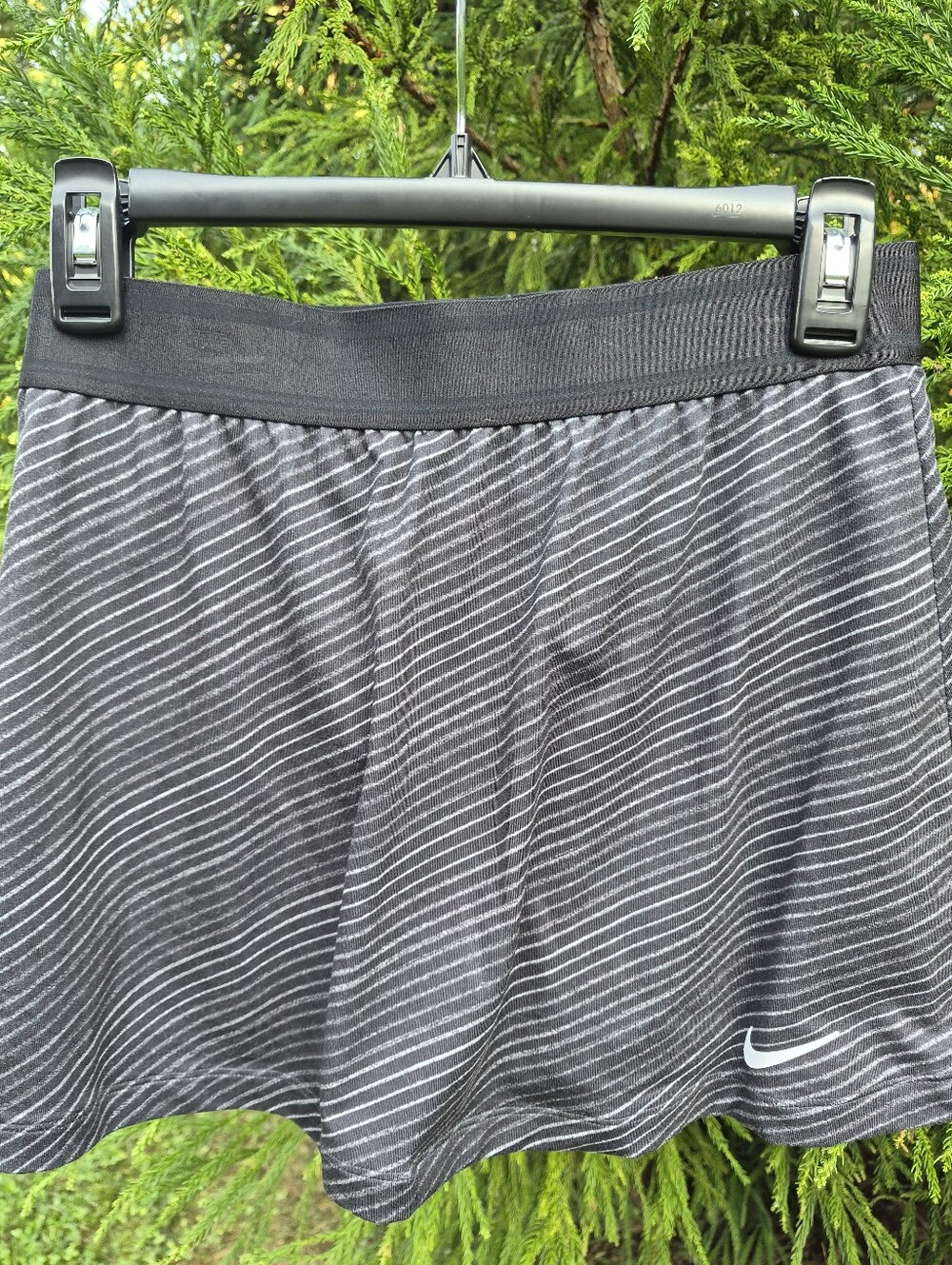 Nike Black & Gray Striped Performance Skort Size Small